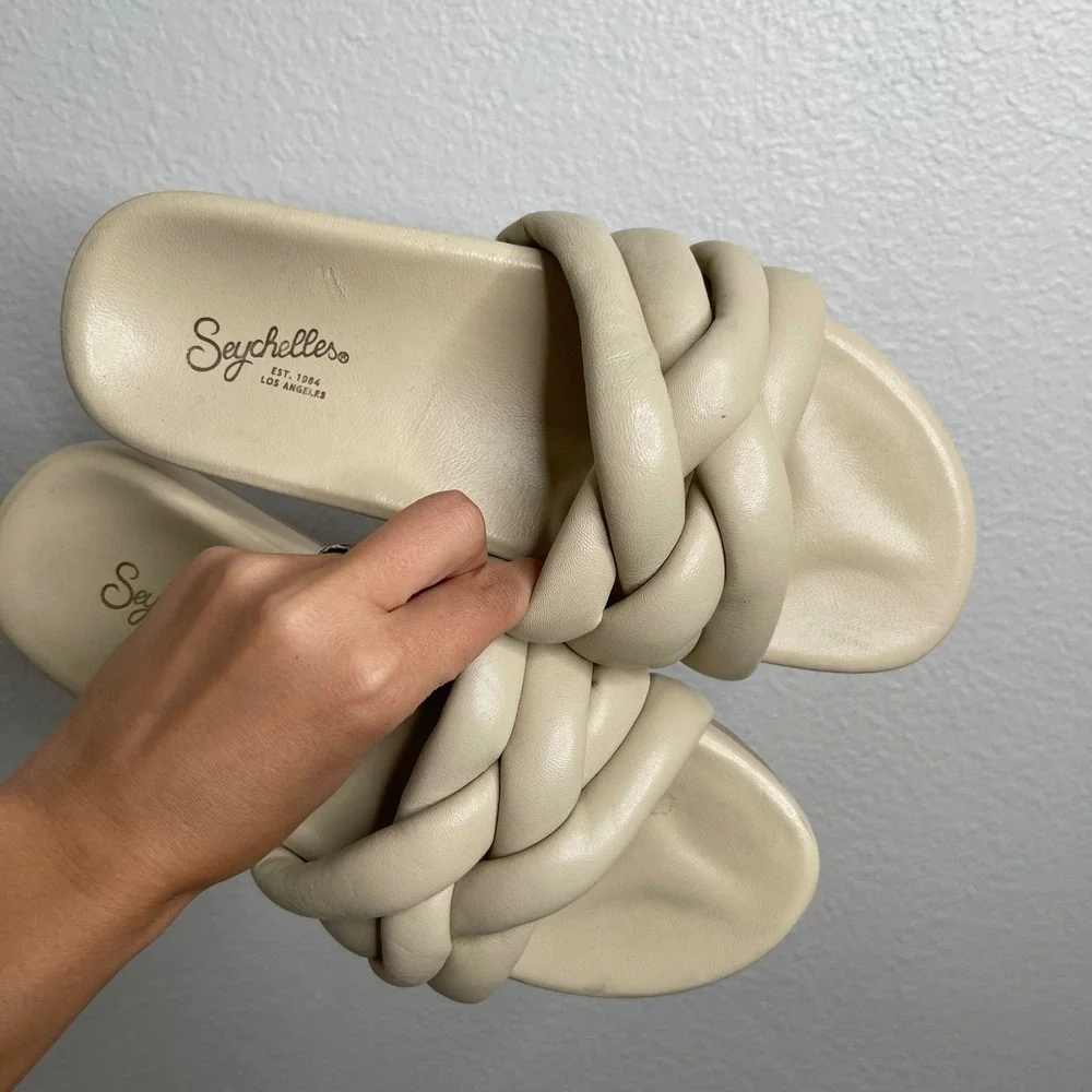 Seychelles Women Cream‎ Puffy Braided Slide Sandals Flat Summer Shoes Size 8